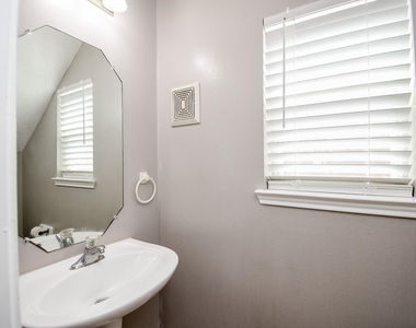 5611 Carta Valley Lane - Photo Thumbnail 31