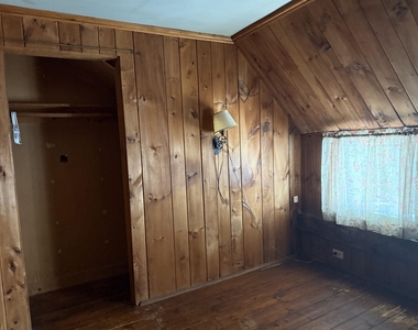 572 S Main - Photo Thumbnail 3