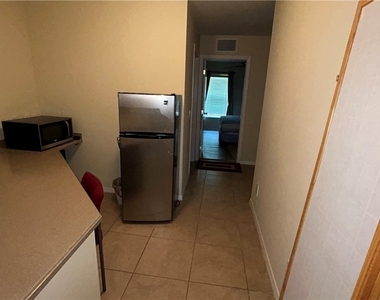 1911 Sunniland Boulevard - Photo Thumbnail 10