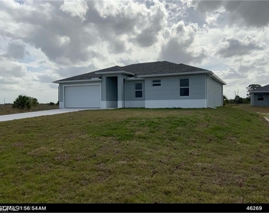 121 Bethlehem Place - Photo Thumbnail 21