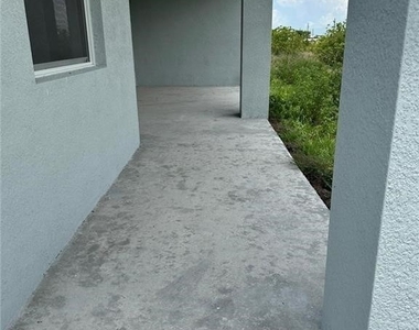 121 Bethlehem Place - Photo Thumbnail 19