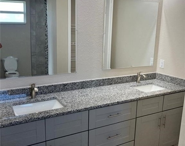 121 Bethlehem Place - Photo Thumbnail 13