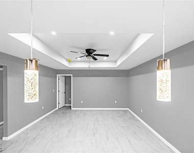 3510 S Grimsley Court - Photo Thumbnail 1
