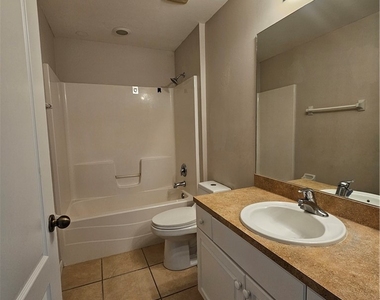 2600 14th Street W - Photo Thumbnail 13