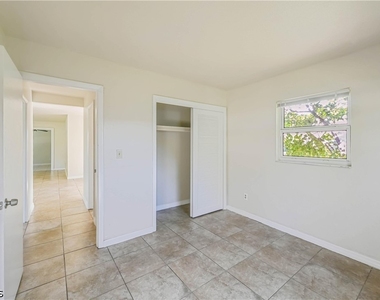 208 Norwich Avenue - Photo Thumbnail 16