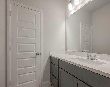 5139 Albany Shores Lane - Photo Thumbnail 32