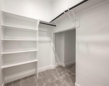 5139 Albany Shores Lane - Photo Thumbnail 14