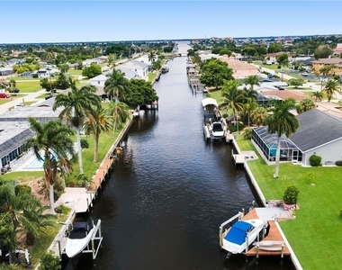 1207 Se 40th Terrace - Photo Thumbnail 31