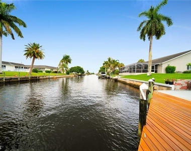 1207 Se 40th Terrace - Photo Thumbnail 5