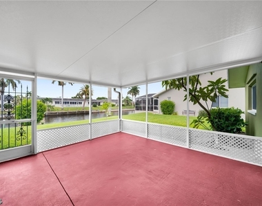 1207 Se 40th Terrace - Photo Thumbnail 22