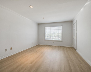 7225 Beechnut Street - Photo Thumbnail 8