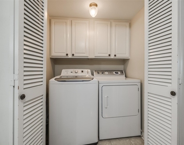 7225 Beechnut Street - Photo Thumbnail 15