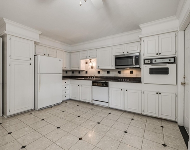 7225 Beechnut Street - Photo Thumbnail 13