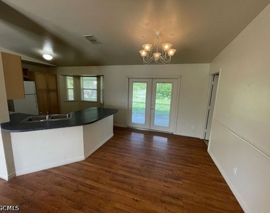 445 Candlewick Circle W - Photo Thumbnail 5