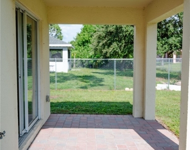 1108 Ne 36th Lane - Photo Thumbnail 20