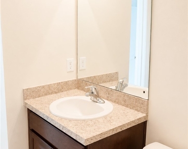 1108 Ne 36th Lane - Photo Thumbnail 15