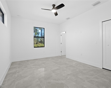 322 Loire Avenue S - Photo Thumbnail 19