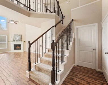 91 W Wading Pond Circle - Photo Thumbnail 9