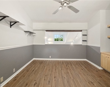 6879 Pentland Way - Photo Thumbnail 19