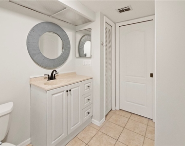 6879 Pentland Way - Photo Thumbnail 15