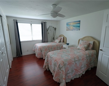 9639 Eaton Gardens Lane - Photo Thumbnail 13