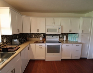 9639 Eaton Gardens Lane - Photo Thumbnail 5