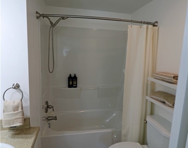 9639 Eaton Gardens Lane - Photo Thumbnail 15