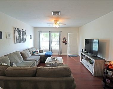 9639 Eaton Gardens Lane - Photo Thumbnail 3