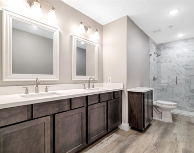 1314 E Red Cedar Circle - Photo Thumbnail 21