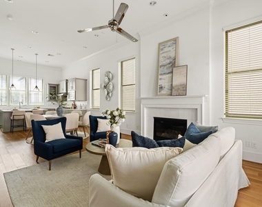 4014 University Grove Street - Photo Thumbnail 1