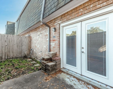 9029 Gaylord Drive - Photo Thumbnail 14