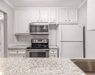 9029 Gaylord Drive - Photo Thumbnail 7