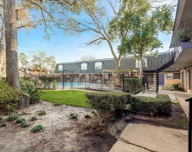9029 Gaylord Drive - Photo Thumbnail 17