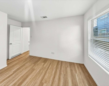 22276 Stoney Ravine Drive - Photo Thumbnail 13