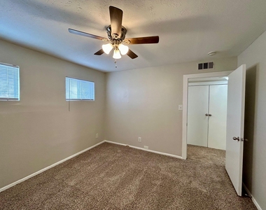 5415 Scott Street - Photo Thumbnail 20