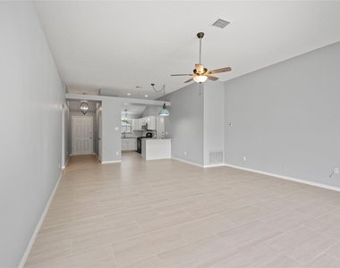 23418 Summer Pine Drive - Photo Thumbnail 7