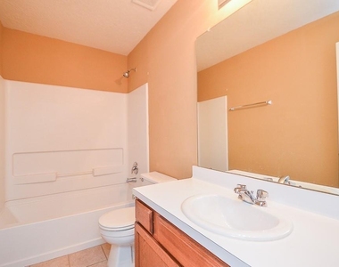 7306 Cypress Prairie Drive - Photo Thumbnail 6
