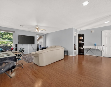 11930 Matagorda Lane - Photo Thumbnail 21