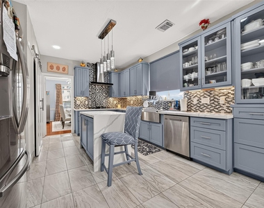 11930 Matagorda Lane - Photo Thumbnail 15
