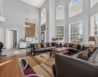 11930 Matagorda Lane - Photo Thumbnail 5