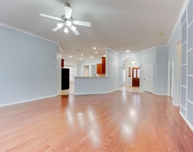 7131 Sundance Meadows Lane - Photo Thumbnail 11