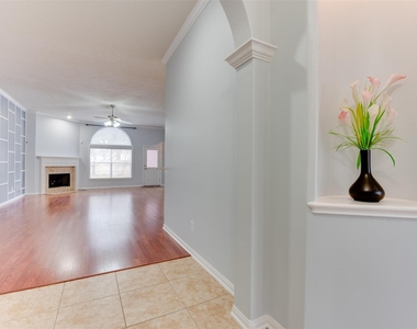 7131 Sundance Meadows Lane - Photo Thumbnail 2
