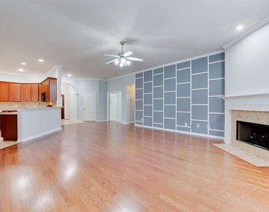7131 Sundance Meadows Lane - Photo Thumbnail 10