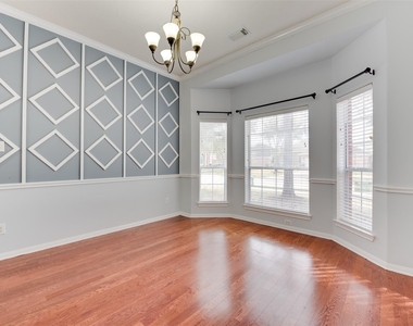 7131 Sundance Meadows Lane - Photo Thumbnail 4