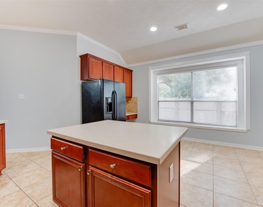 7131 Sundance Meadows Lane - Photo Thumbnail 14