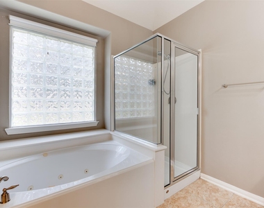 7131 Sundance Meadows Lane - Photo Thumbnail 21