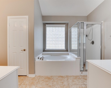 7131 Sundance Meadows Lane - Photo Thumbnail 19