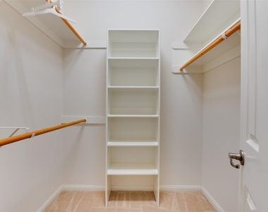 7131 Sundance Meadows Lane - Photo Thumbnail 23