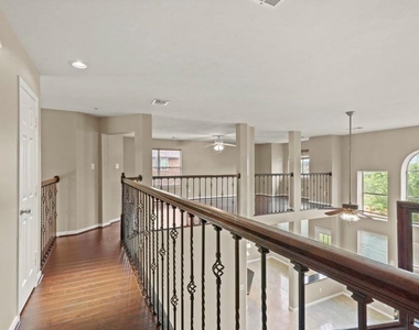 10807 Oak Bayou Lane - Photo Thumbnail 23
