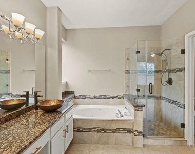 10807 Oak Bayou Lane - Photo Thumbnail 21
